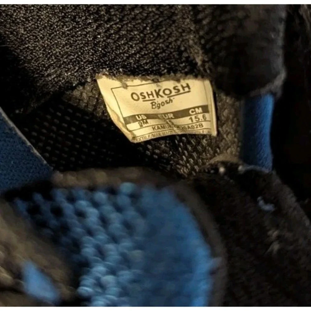 OshKosh‎ B'gosh Boy's Kamun Bump Toe Sneaker Shoes Toddler Black Blue Size 9M